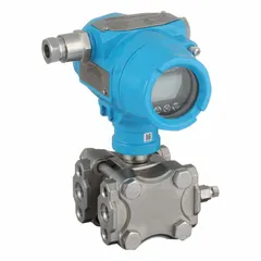 Intrinsically safe digital differential pressure transmitter with a range of -72.5 to 1,450 psi and 4 to 20 mA output. Constructed with aluminum and 316 stainless steel, NPT connection, and IP67/NEMA 4X enclosure. Suitable for measuring pressure differences in hazardous industrial environments.
