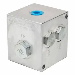 This hydraulic flow divider/combiner splits or combines flow in mobile and industrial hydraulic systems. Constructed of aluminum with a #6 SAE O-Ring Boss connection, it has a maximum flow rate of 6 gpm. Suitable for load-sensing circuits, steering systems, and multi-function hydraulic applications requiring precise flow distribution.