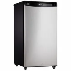 This DANBY mini refrigerator offers 3.3 cu ft of total capacity with automatic defrost and three shelves. It features a solid swing-hinge door in silver and operates on 115V AC with a 5-15P plug. Energy Star Certified. Suitable for compact cold storage in offices, dorm rooms, or break areas.