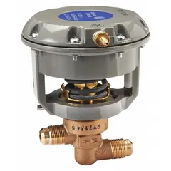 This 2-way brass diaphragm valve is pneumatically actuated with a single-acting spring return actuator (air to spring). It features flare x flare connections and a reinforced synthetic rubber diaphragm, designed for water media. Typical applications include on/off or modulating control in industrial water systems.