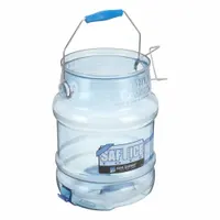 Polycarbonate ice tote with Snap-Tight door for transporting and storing ice. Blue, 20 lb capacity, dimensions 14 in deep, 15 in high, 12 1/2 in wide. Suitable for commercial kitchens, bars, and catering