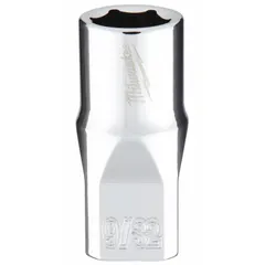 This MILWAUKEE hand socket features a 6-point, standard-length design with a 1/4 in drive and 9/32 in socket size. The chrome finish resists corrosion. Its anti-roll geometry prevents the socket from rolling on flat surfaces. Suitable for manual fastening of SAE hex fasteners in assembly, maintenance, and repair tasks.